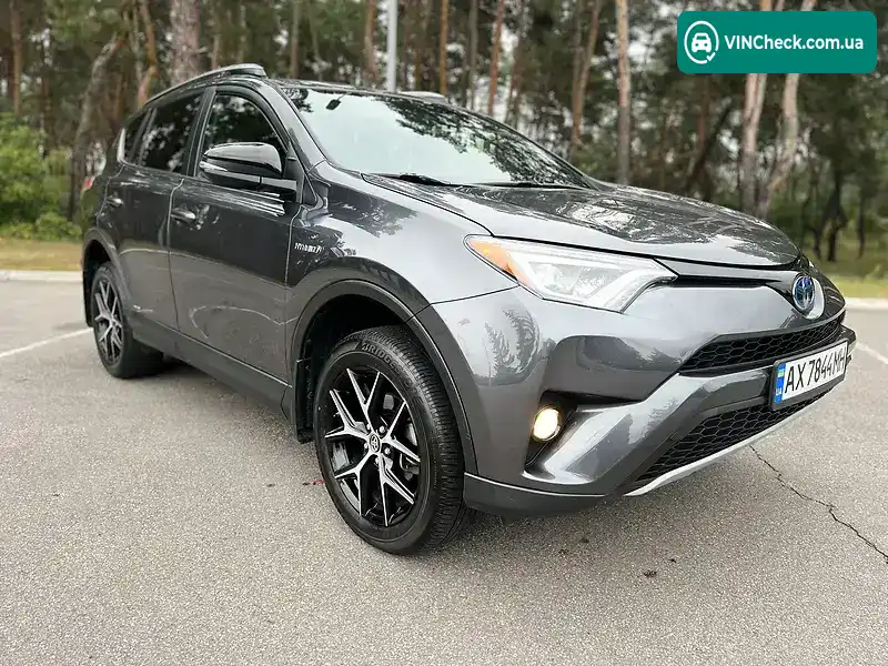Toyota RAV4 2018, фото з оголошення 1 з 20, VIN JTMJJREV9JD199778
