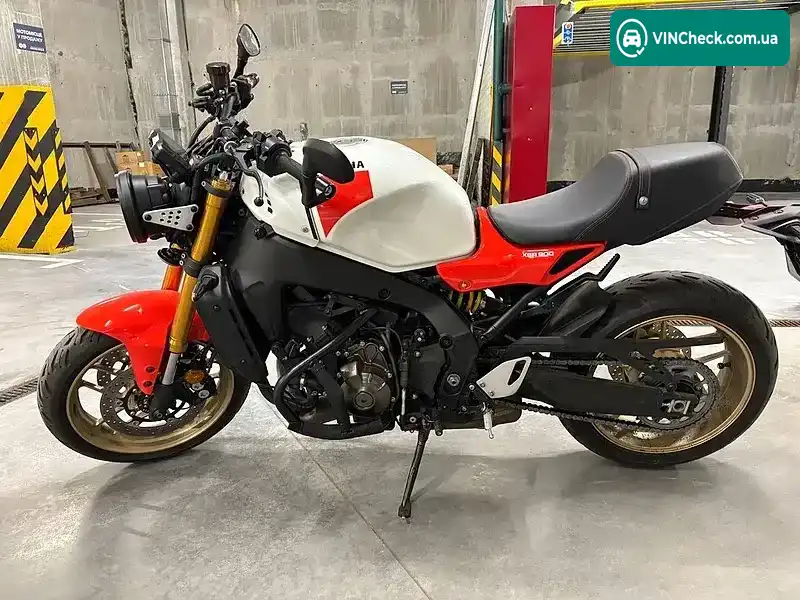 Yamaha XSR 900 2024, фото з оголошення 2 з 8, VIN JYARN801000005976