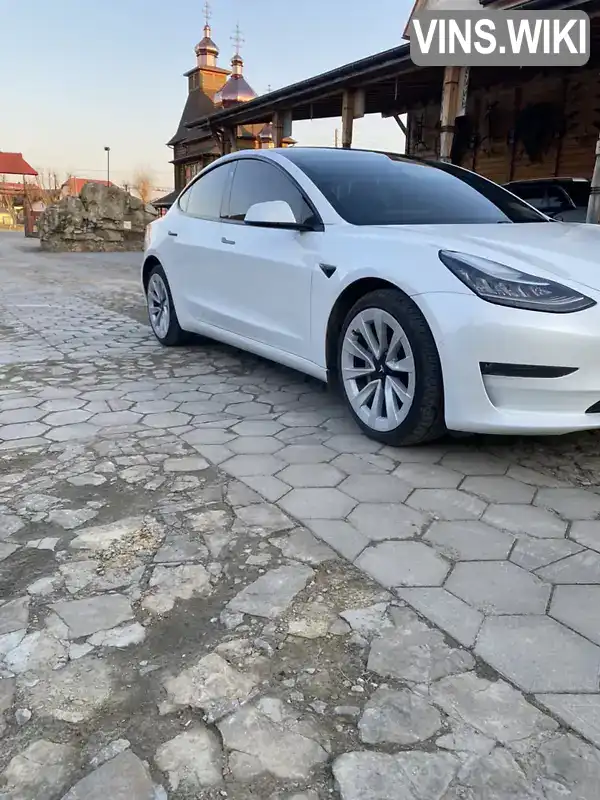 Tesla Model 3 2021, фото з оголошення 2 з 21, VIN 5YJ3E1EB5MF072222