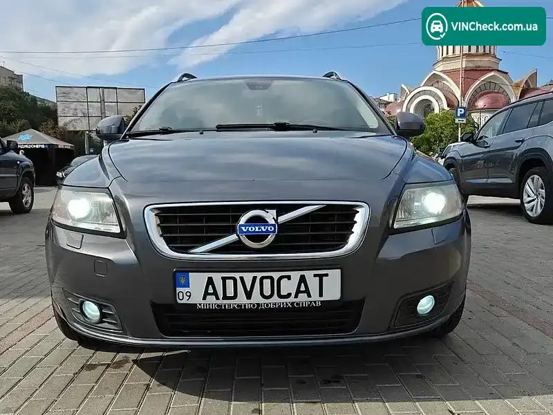 Volvo V50 2010, фото з оголошення 2 з 20, VIN YV1MW84E1B2595378
