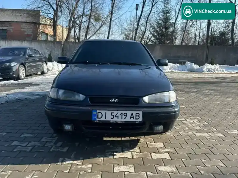 Hyundai Lantra 1993, фото з оголошення 1 з 7, VIN KMHJF31RPRU581946