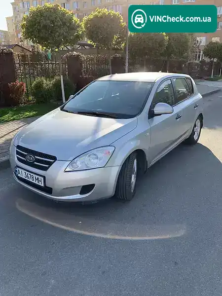 Kia Ceed 2008, фото з оголошення, VIN U5YFF24238L094345