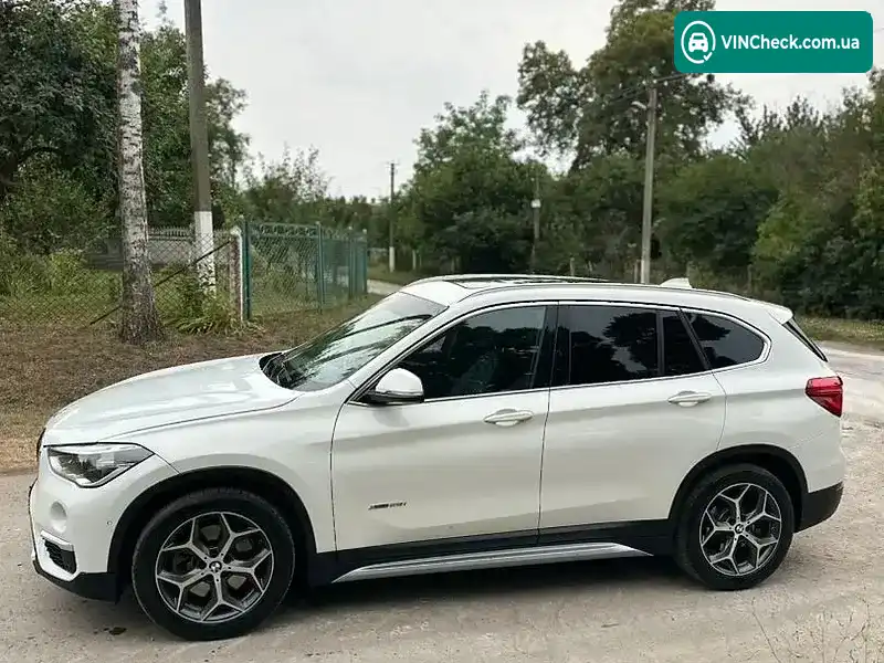 BMW X1 2017, фото з оголошення 1 з 18, VIN WBXHT3C35H5F87673