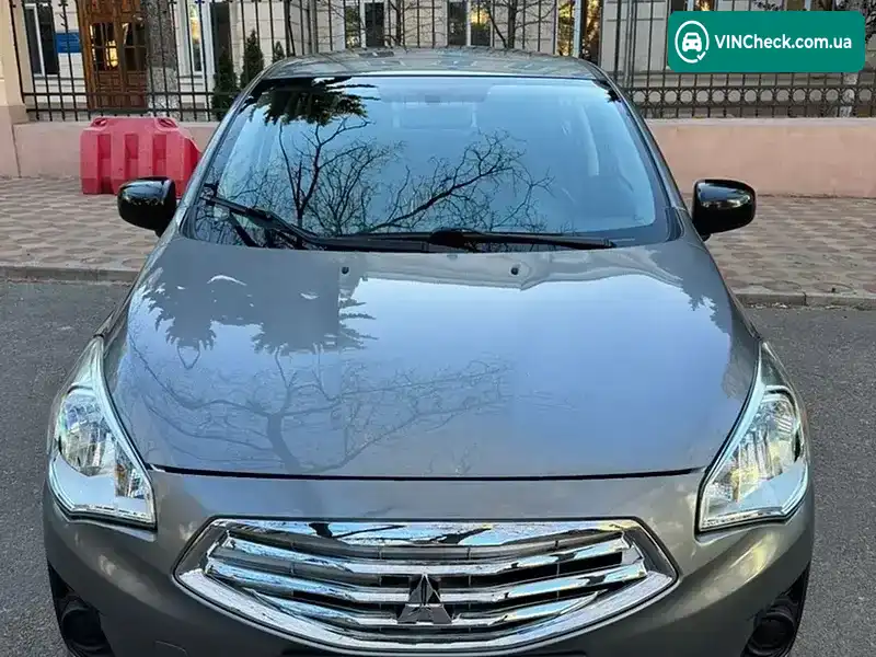 Mitsubishi Mirage 2019, фото з оголошення 2 з 21, VIN ML32F4FJ6LHF01419