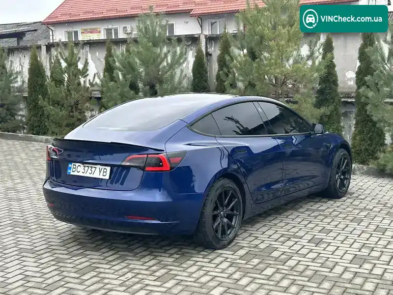 Tesla Model 3 2021, фото з оголошення 2 з 21, VIN 5YJ3E1EAXMF081991