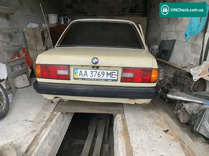 BMW 3 Series 1983, фото з оголошення 2 з 7, VIN WBAAK7103D9104681