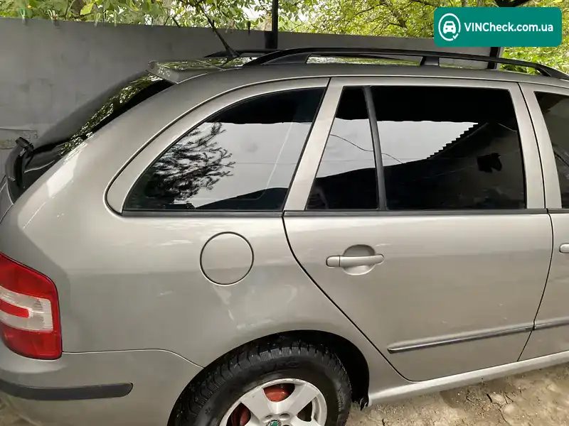 Skoda Fabia 2007, фото з оголошення 2 з 16, VIN TMBHX26Y274197862