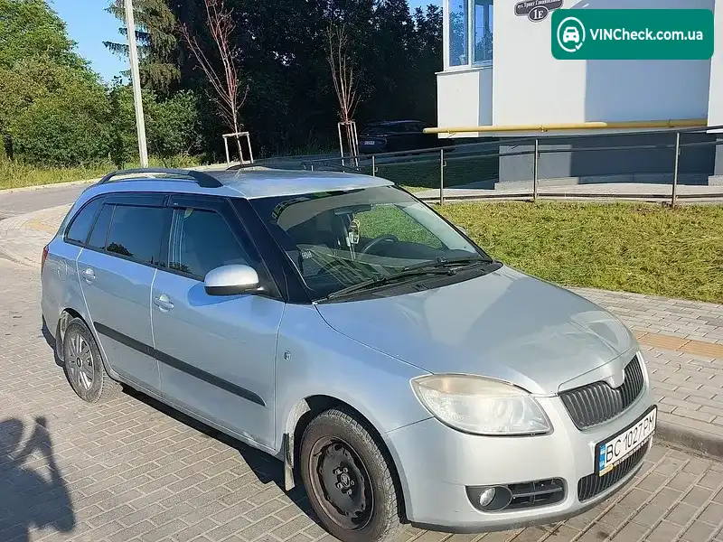 Skoda Fabia 2009, фото з оголошення 2 з 14, VIN TMBJC25J3AB500037