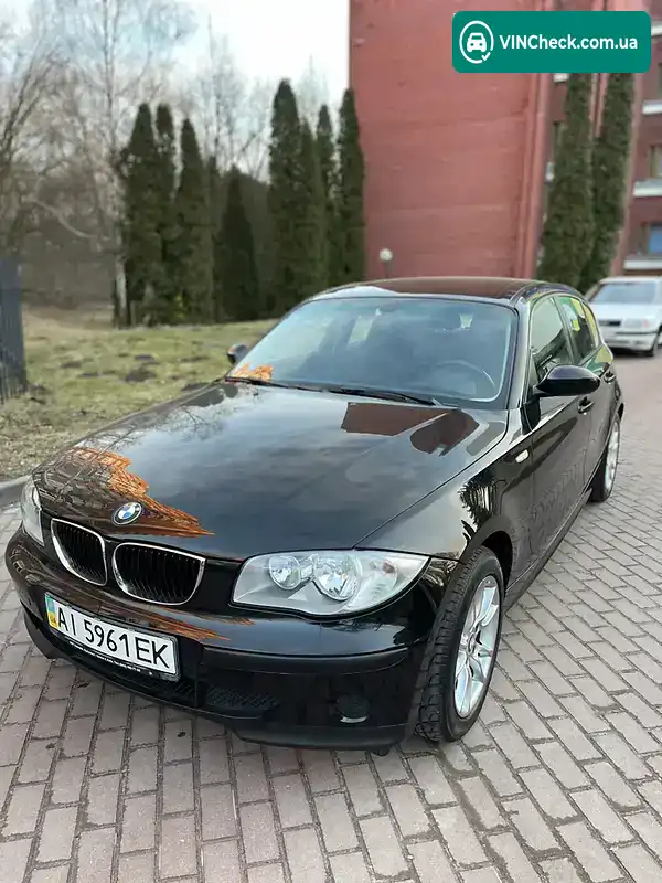 BMW 1 Series 2004, фото з оголошення 1 з 20, VIN WBAUF11040PT41310