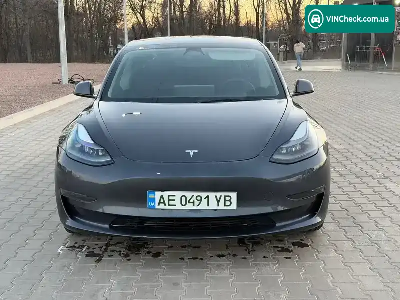 Tesla Model 3 2023, фото з оголошення 2 з 12, VIN 5YJ3E1EA5PF676266