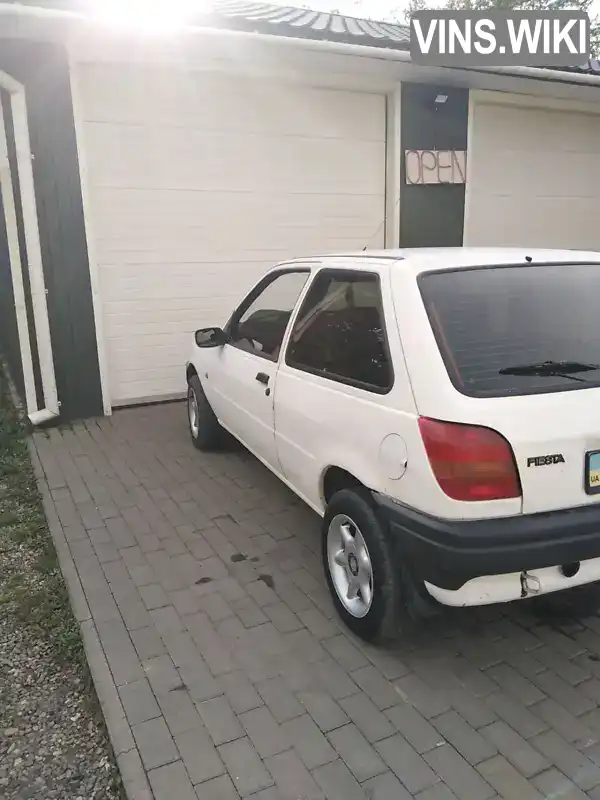 Ford Fiesta 1995, фото з оголошення 1 з 8, VIN WF0BXXGAFBSJ45301
