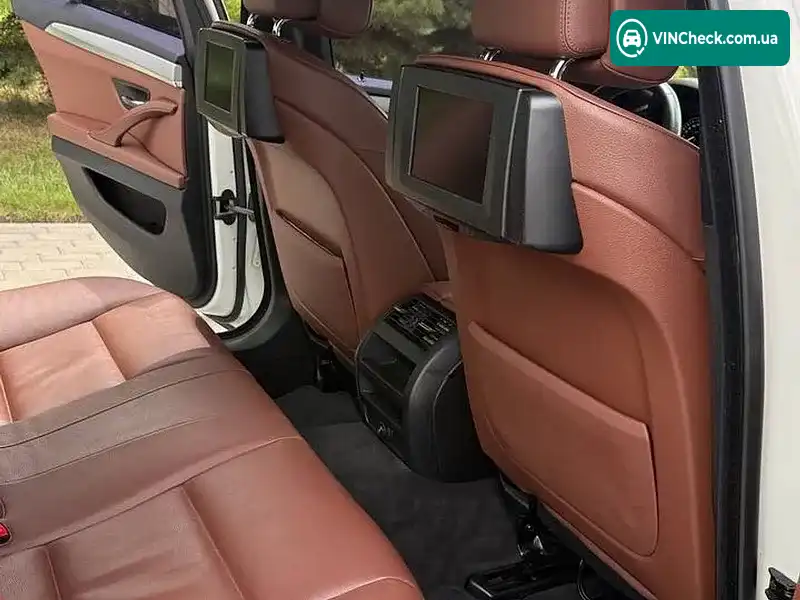 BMW 5 Series 2011, фото з оголошення 2 з 20, VIN WBAFW1102BDU15620