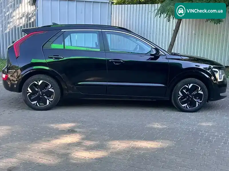 Kia Niro 2023, фото з оголошення 2 з 20, VIN KNACR811FP5046572