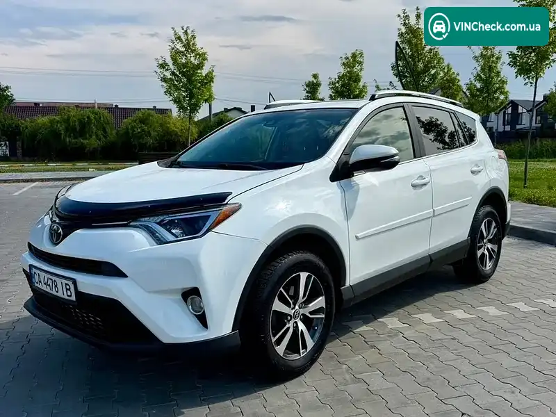 Toyota RAV4 2017, фото з оголошення 1 з 16, VIN JTMRFREV4HD216985