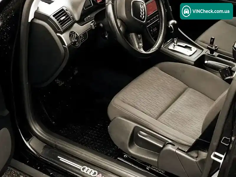 Audi A4 2007, фото з оголошення 2 з 9, VIN WAUZZZ8E07A206504