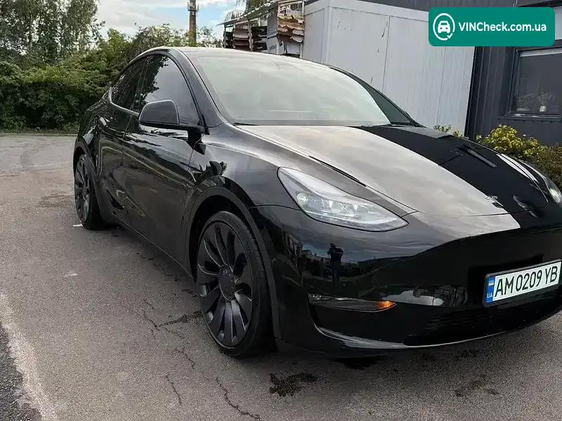 Tesla Model Y 2024, фото з оголошення 1 з 12, VIN 7SAYGDEF9RA268367