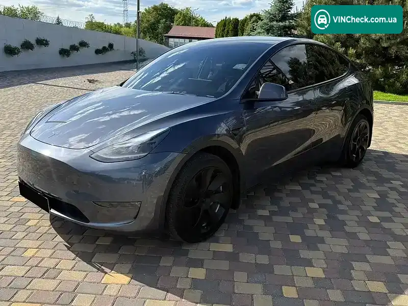 Tesla Model Y 2023, фото з оголошення 2 з 21, VIN 7SAYGDEE1PA144842