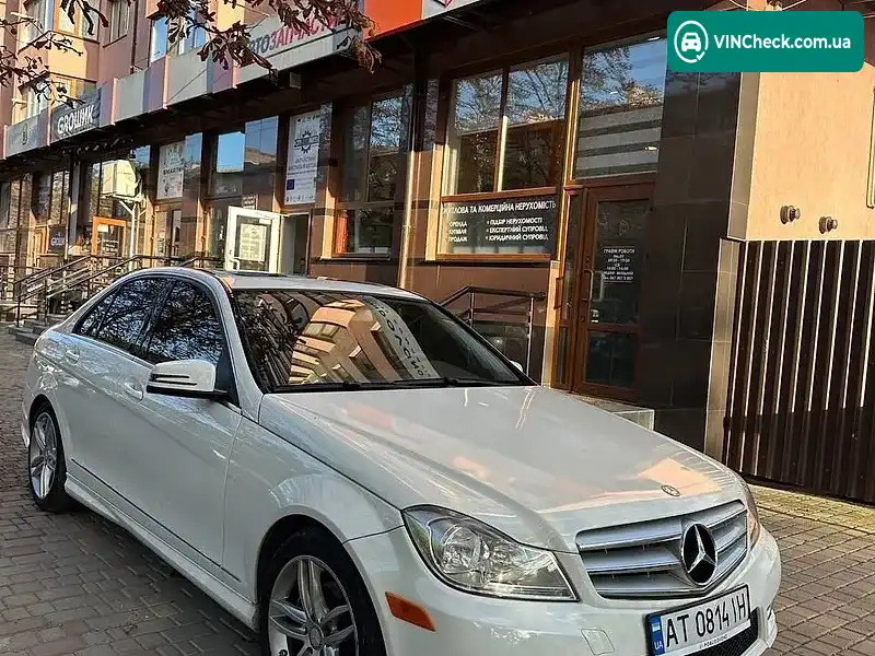 Mercedes-Benz C-Class 2012, фото з оголошення 1 з 11, VIN WDDGF4HBXDA828153