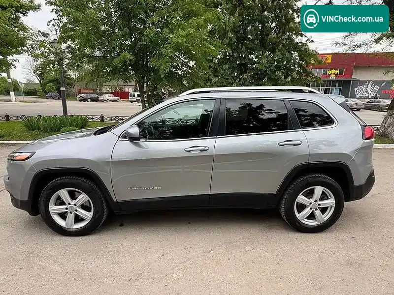 Jeep Cherokee 2015, фото з оголошення 2 з 19, VIN 1C4PJMCS3FW521705