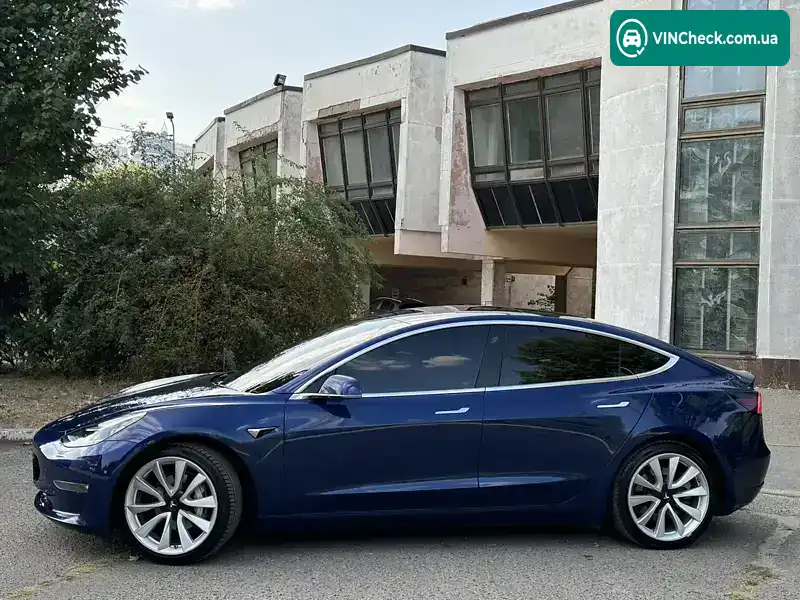 Tesla Model 3 2019, фото з оголошення 2 з 21, VIN 5YJ3E7EB6KF240501