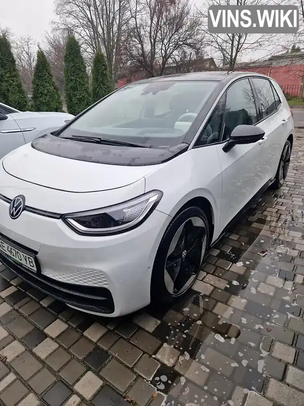 Volkswagen ID.3 2024, фото з оголошення 2 з 13, VIN LSVFD6E95R2049718