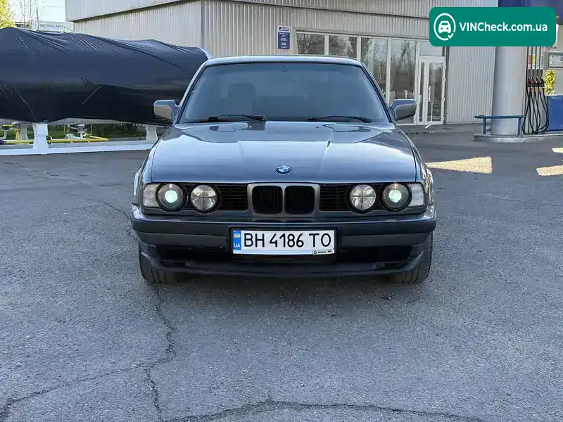 BMW 5 Series 1990, фото з оголошення 2 з 16, VIN WBAHB51090BD38512