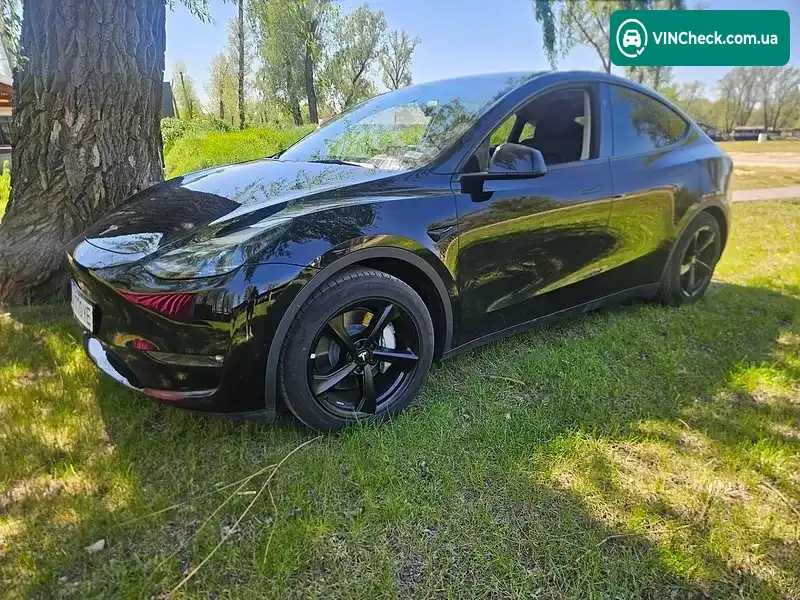 Tesla Model Y 2024, фото з оголошення 1 з 15, VIN 7SAYGAEE1RF168188