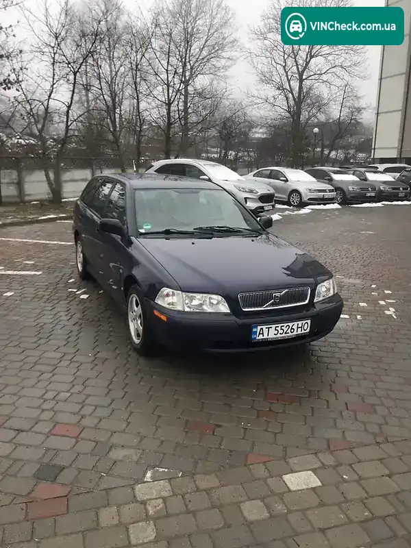 Volvo V40 2001, фото з оголошення 1 з 6, VIN YV1VW10K31F745719
