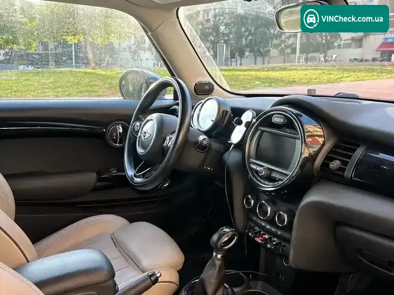 MINI Hatch 2014, фото з оголошення 2 з 7, VIN WMWXM5C53F3A57162