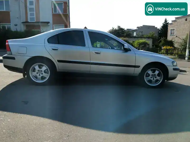 Volvo S60 2001, фото з оголошення 2 з 20, VIN YV1RS61P912030627