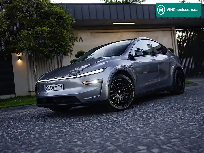 Tesla Model Y 2025, фото з оголошення 1 з 21, VIN 7SAYGDEEXTF340386