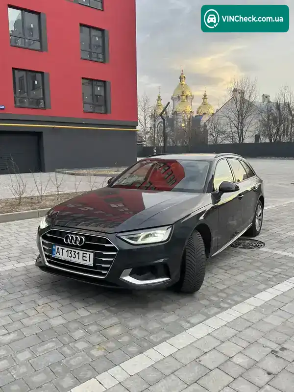 Audi A4 2019, фото з оголошення 2 з 15, VIN WAUZZZF47LA004716