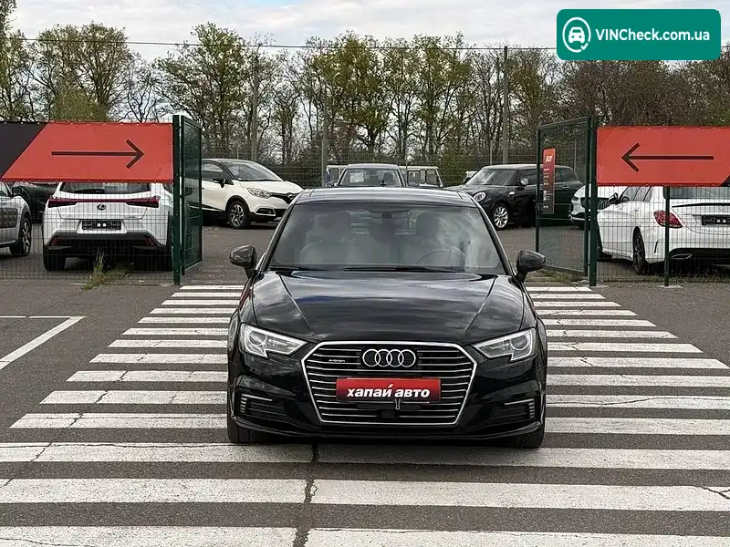 Audi A3 2017, фото з оголошення 2 з 18, VIN WAUUPBFF7HA085149