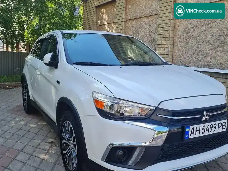 Mitsubishi Outlander 2018, фото з оголошення 2 з 10, VIN JA4AR3AU6KU013323