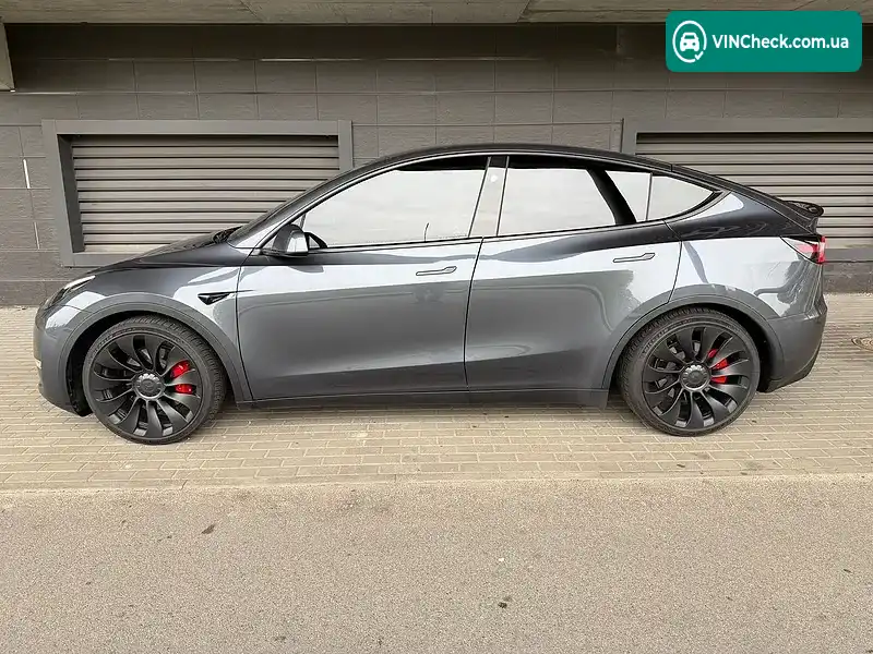 Tesla Model Y 2023, фото з оголошення 1 з 16, VIN 7SAYGDEF4PF844513