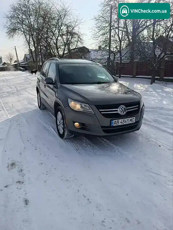 Volkswagen Tiguan 2010, фото з оголошення 1 з 21, VIN WVGAV7AX5BW522984