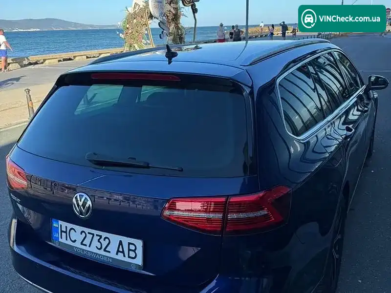 Volkswagen Passat 2019, фото з оголошення 2 з 20, VIN WVWZZZ3CZKE122732