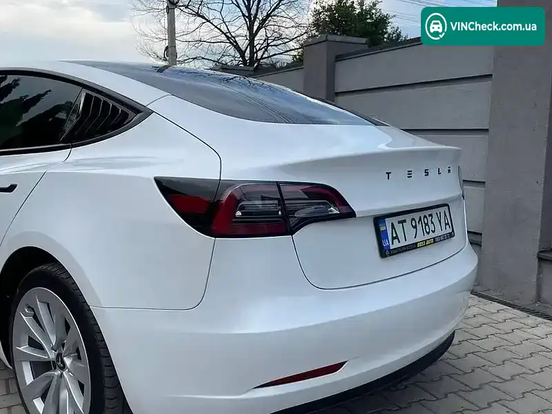 Tesla Model 3 2023, фото з оголошення 2 з 15, VIN 5YJ3E1EA7PF605411