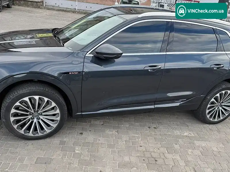 Audi e-tron 2019, фото з оголошення 1 з 11, VIN WA1VAAGE1KB025145