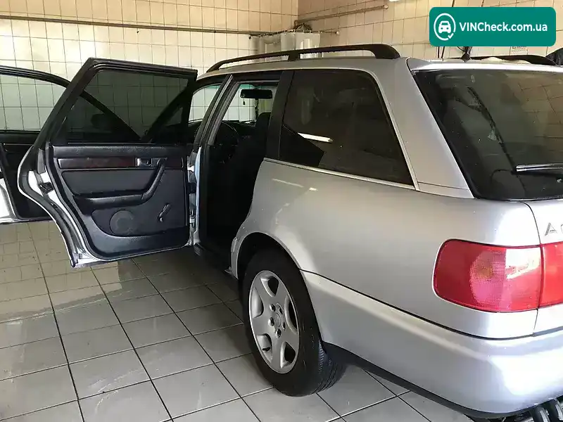 Audi A6 1997, фото з оголошення 2 з 20, VIN WAUZZZ4AZVN004290