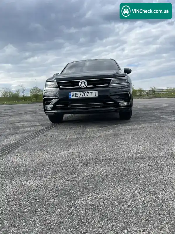 Volkswagen Tiguan 2021, фото з оголошення 2 з 14, VIN 3VV3B7AX1MM096544