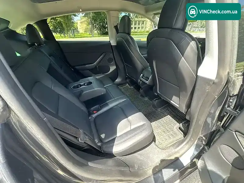 Tesla Model Y 2022, фото з оголошення 1 з 14, VIN 7SAYGDEE6NF450872