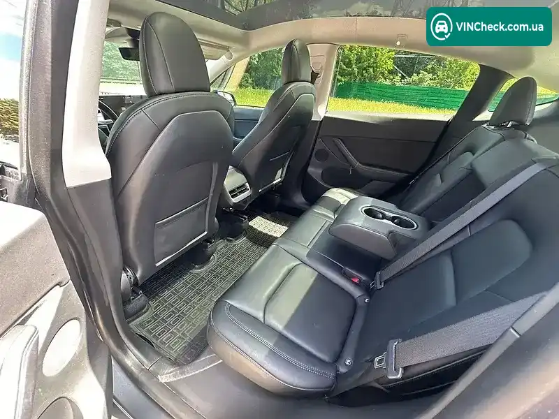 Tesla Model Y 2022, фото з оголошення 2 з 14, VIN 7SAYGDEE6NF450872