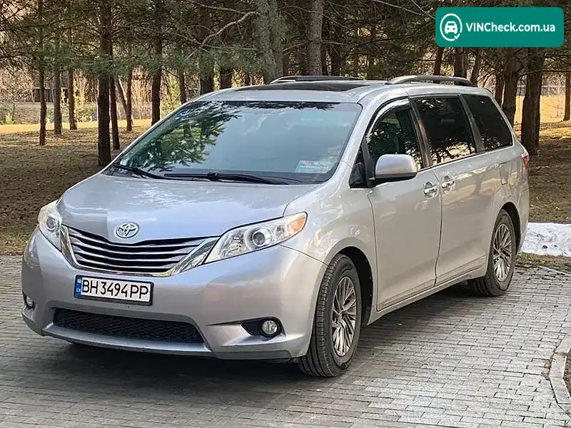 Toyota Sienna 2016, фото з оголошення 1 з 20, VIN 5TDYZ3DC1HS797690