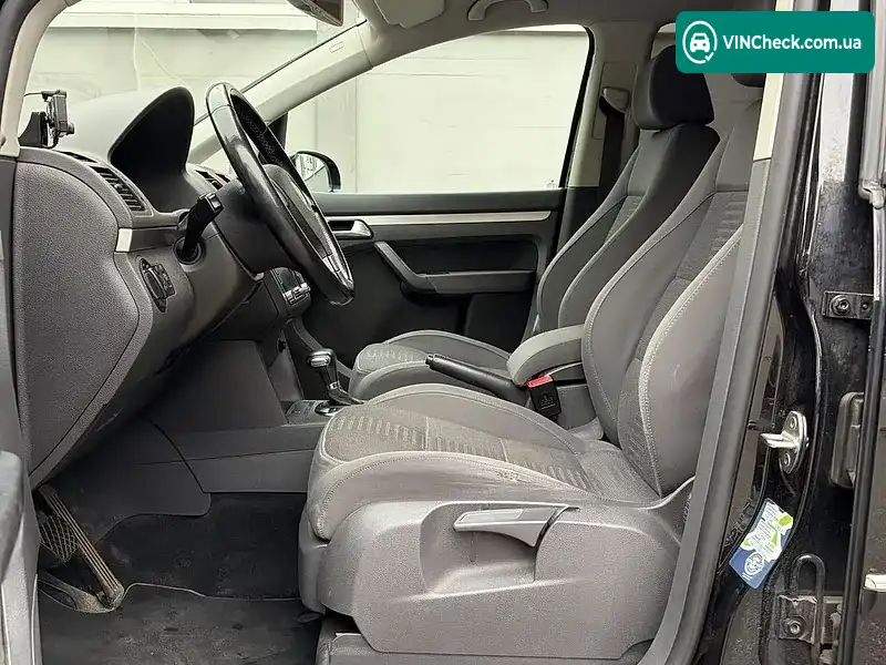 Volkswagen Touran 2010, фото з оголошення 1 з 9, VIN WVGZZZ1TZ9W110915