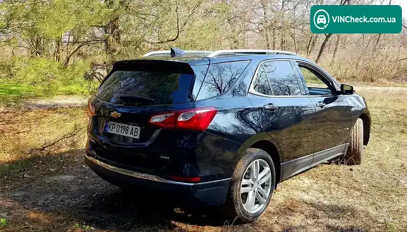 Chevrolet Equinox 2017, фото з оголошення 2 з 9, VIN 2GNAXVEV7J6133453