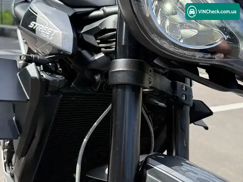 Triumph Street triple r 2024, фото з оголошення 2 з 20, VIN SMTA604S6RTBK0402