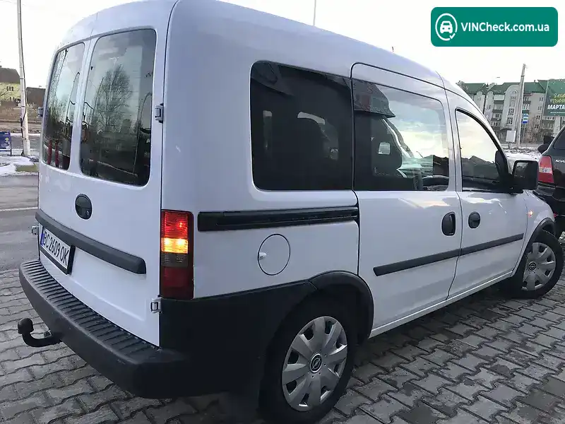 Opel Combo 2005, фото з оголошення, VIN W0L0XCF2553067551