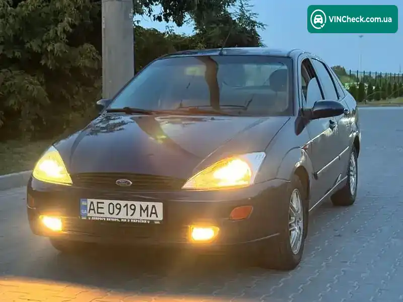 Ford Focus 2000, фото з оголошення 1 з 20, VIN WF0FXXWPDFYS17152