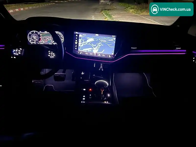 Volkswagen Touareg 2018, фото з оголошення 2 з 20, VIN WVGZZZCRZJD003327